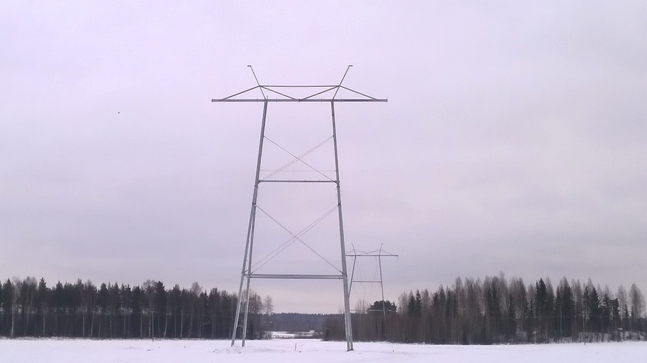 400_kV_peltopylvas.jpg
